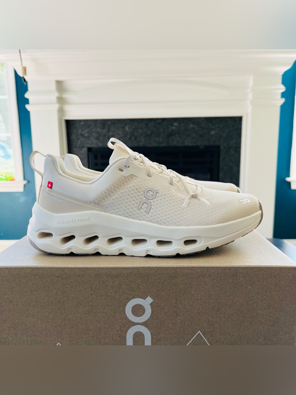 Sz 4 On Cloudleap Youth Sneakers Dew/Sand Slip On Sneakers 3YF10044821 NIB